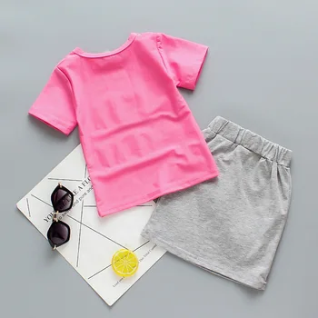 Baby Girl Drabužius Vasarą Cartoon Laiškas Trumpas Rankovės marškinėliai + Kelnės Dviejų dalių Komplektas Vaikams Bebes Drabužius Bėgiojimas Kostiumai sportiniai Kostiumai