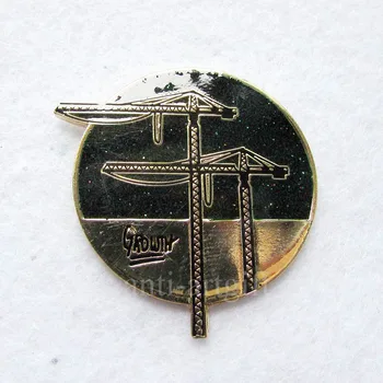 Apvalios formos bokštas kranas logotipą, auksas metalas su juoda blizgučiai dizainas pritaikytas atlapas pin