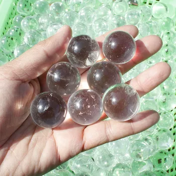 Didmeninė poliruoto natūralaus 20mm-crystal 30mm akmens srityse, gydymo crysta kamuoliai