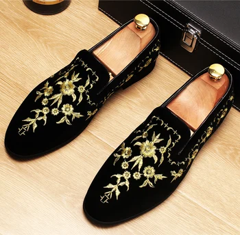 Prabangos Prekės ženklo Dizaineris vyrų batai pulko aksomo Saulės gėlių Siuvinėjimas džentelmenas mokasīni Suknelė Vestuvių vairuotojo italijos vyras butai