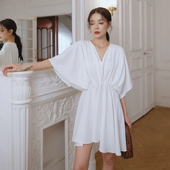 Vasarą naujos v-kaklo balta suknelė moteriška lengva gauti juosmens dizaino jausmas super pasakų deivė temperamentas van prancūzijos