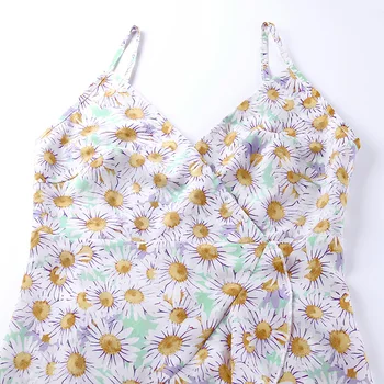 2020 metų vasaros naujų mažų daisy gėlių moterų V-kaklo, seksualus backless nėriniai-up šifono suknelė