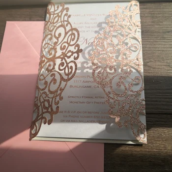 Elegantiškas Vartų stiliaus blizgučiai pjovimas lazeriu kvietimą su atitikimo folija rose gold spausdinimo mutis spalva